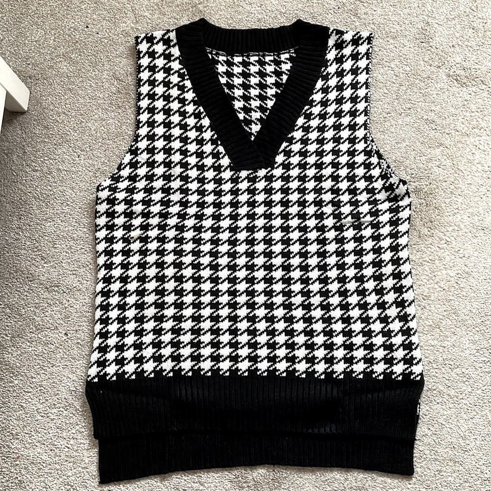 NWT Oversized Sweater Vest
